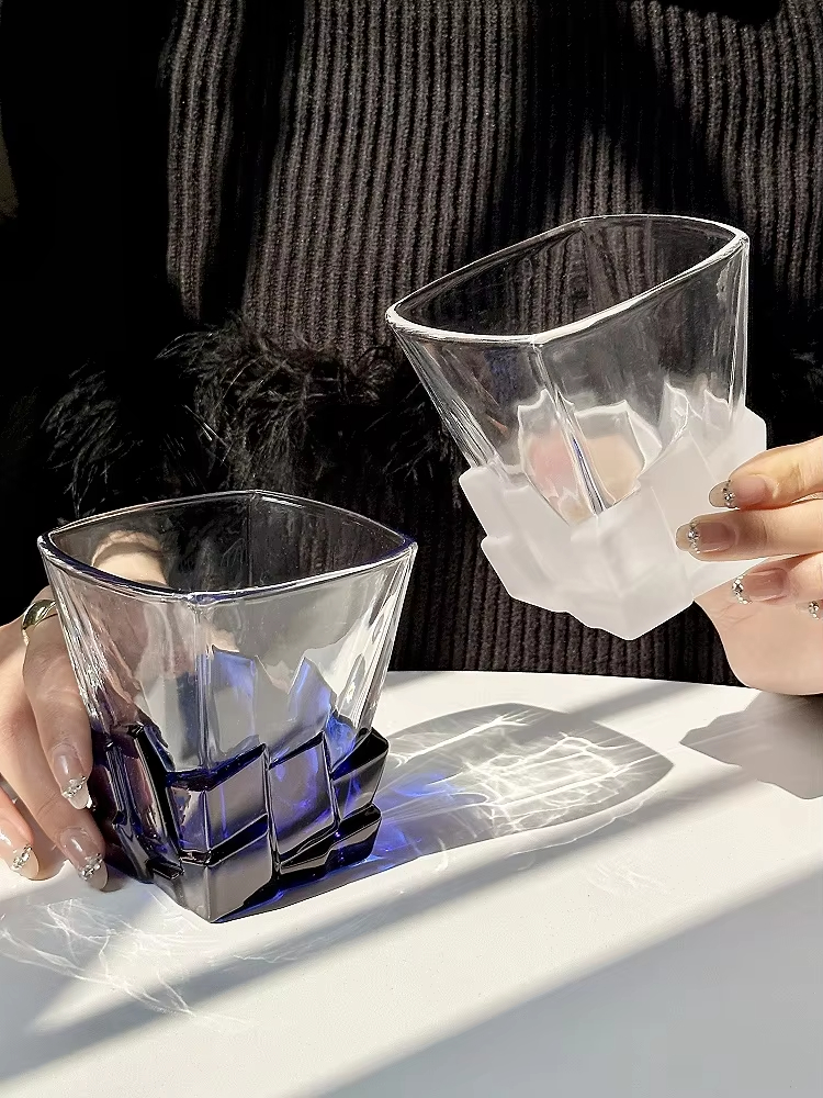 Space Gold Ice Cube Cup Artist - Wine Whiskey Beer recension och pris